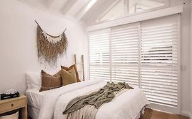 The Hamptons Luxury Beach House Kiama
